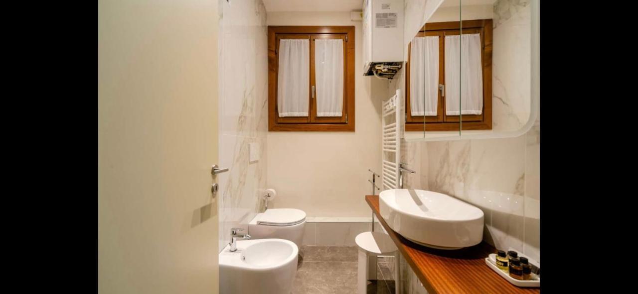 San Marco Luxury Apartments Steps From St Marks Venesia Bagian luar foto